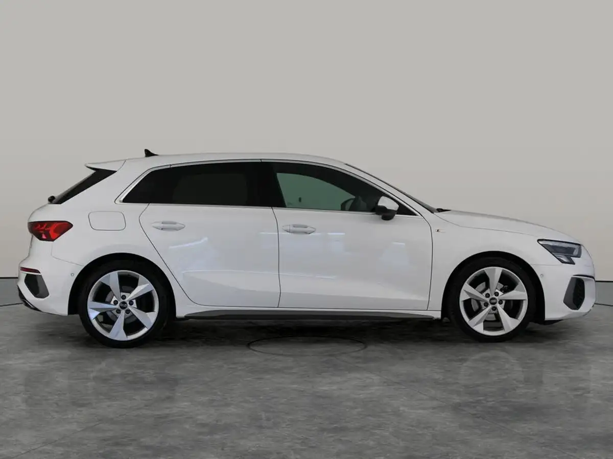 2021-audi-a3-15-35-tfsi-s-line-sportback-5d-tronic-big-4