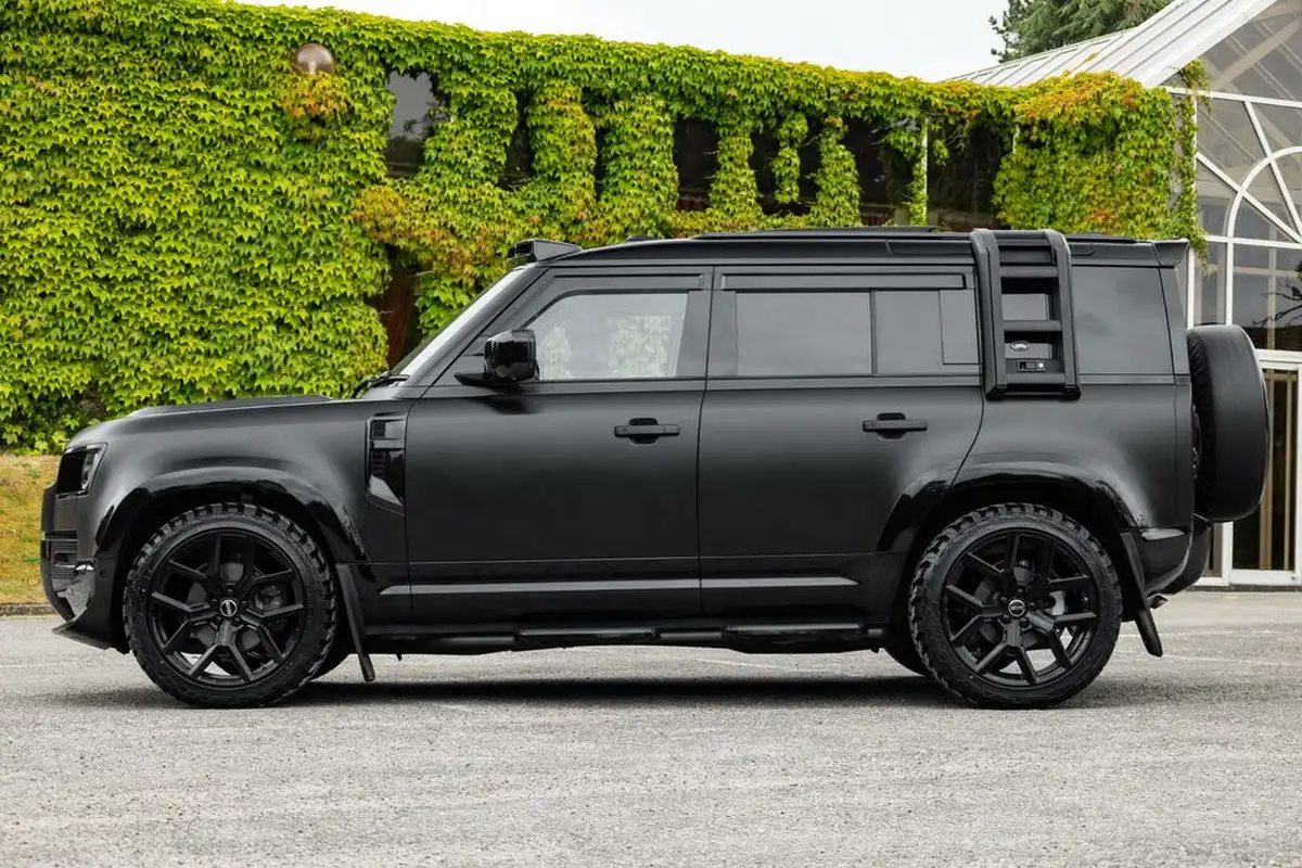 2024-land-rover-110-defender-30-d250-xs-edition-big-22