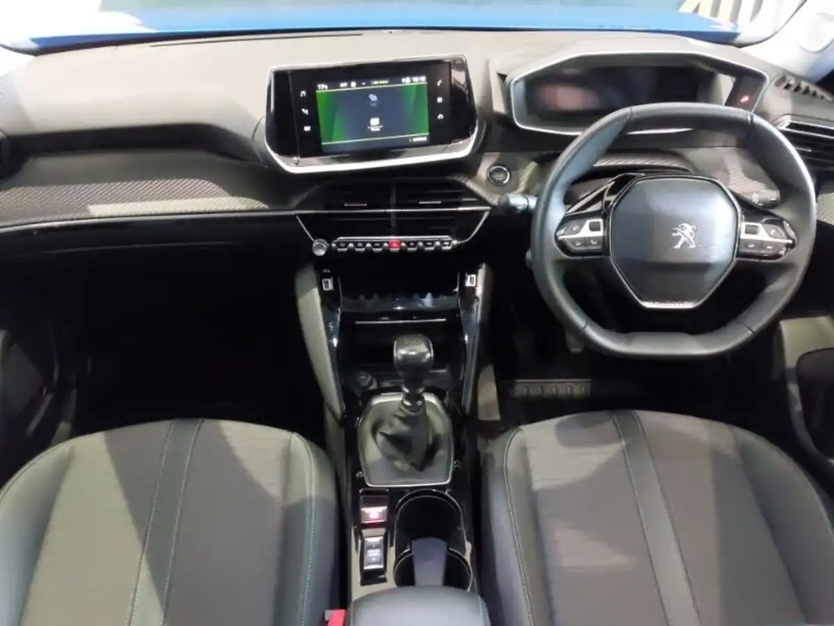 2022-peugeot-2008-suv-12-puretech-allure-premium-130bhp-big-2