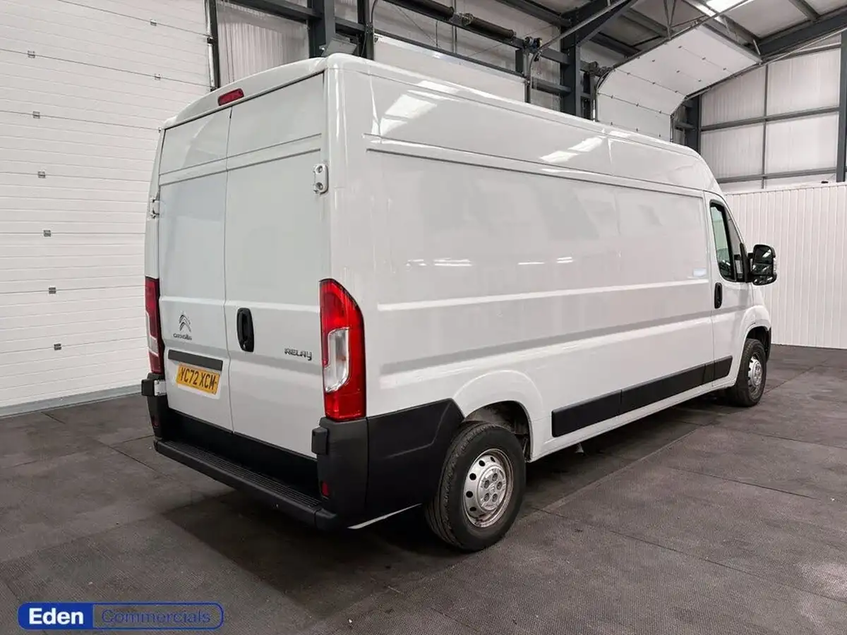 2022-citroen-relay-22bluehdi-35-l3h2-enterprise-panel-big-4