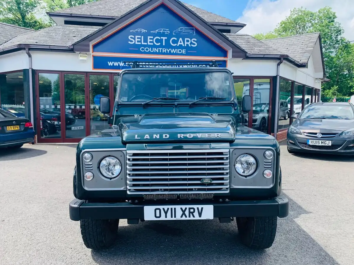 2011-land-rover-110-defender-24td-xs-station-wagon-5-drs-big-1