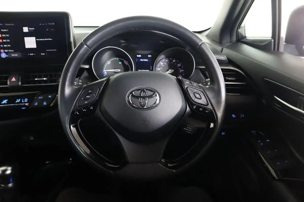 2022-toyota-c-hr-18-vvt-i-design-big-45
