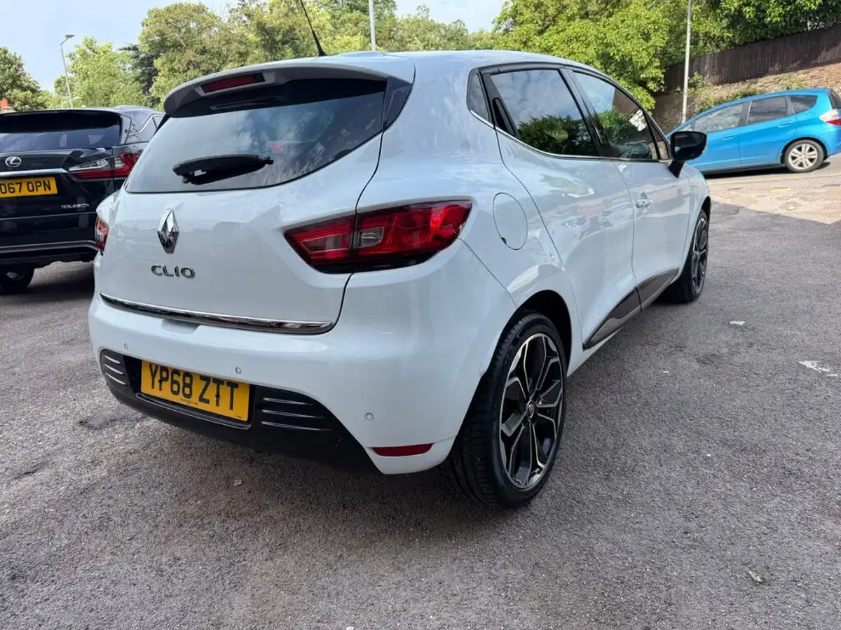 2018-renault-clio-09-tce-iconic-90ps-big-12