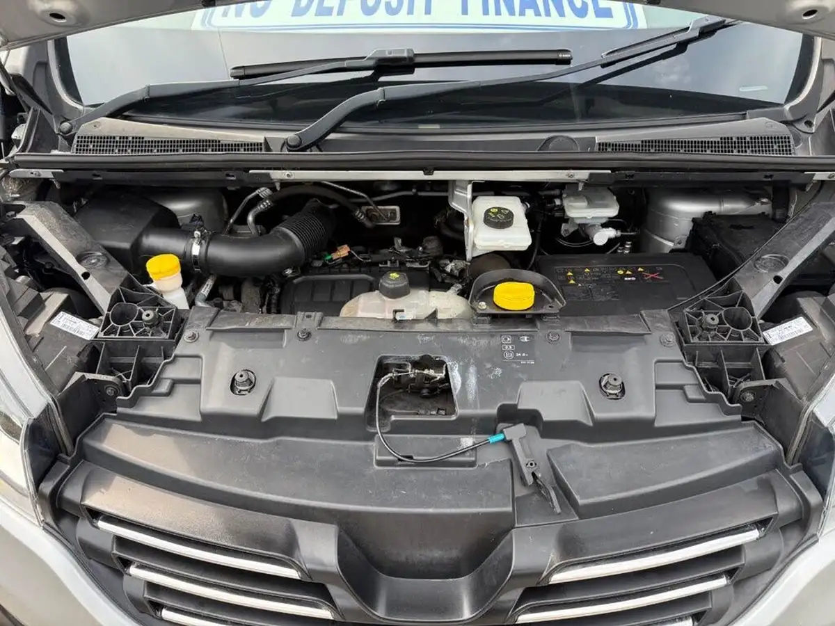 2018-renault-trafic-16dci-ll29-145-sport-nav-energy-145-e6-crew-van-big-26
