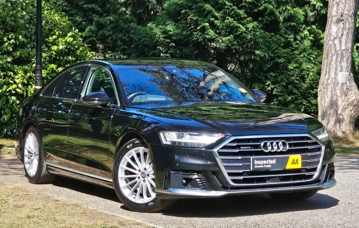 2019-audi-a8-30-55-tfsi-l-s-line-big-5