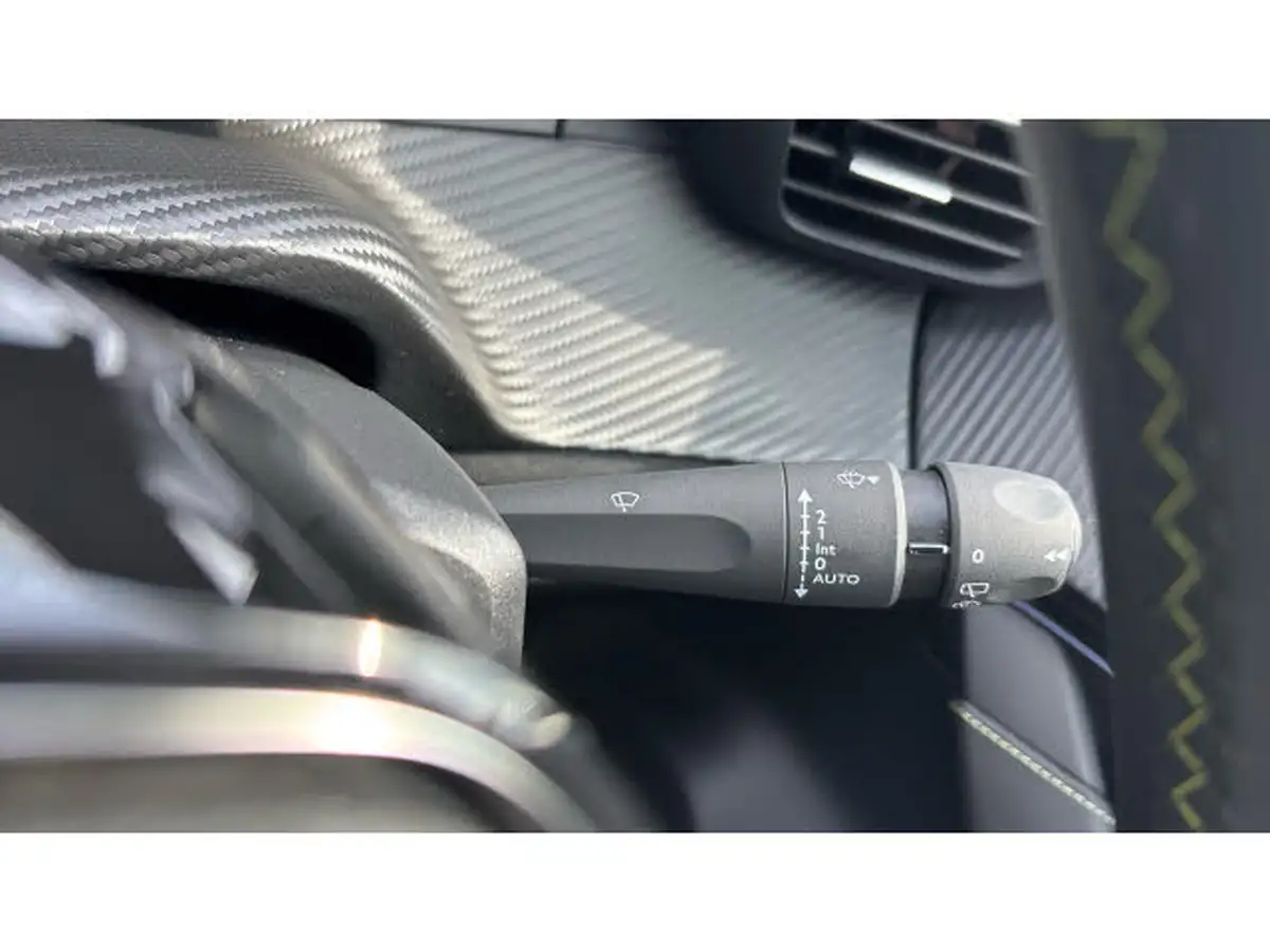 2021-peugeot-208-e-gt-premium-big-26