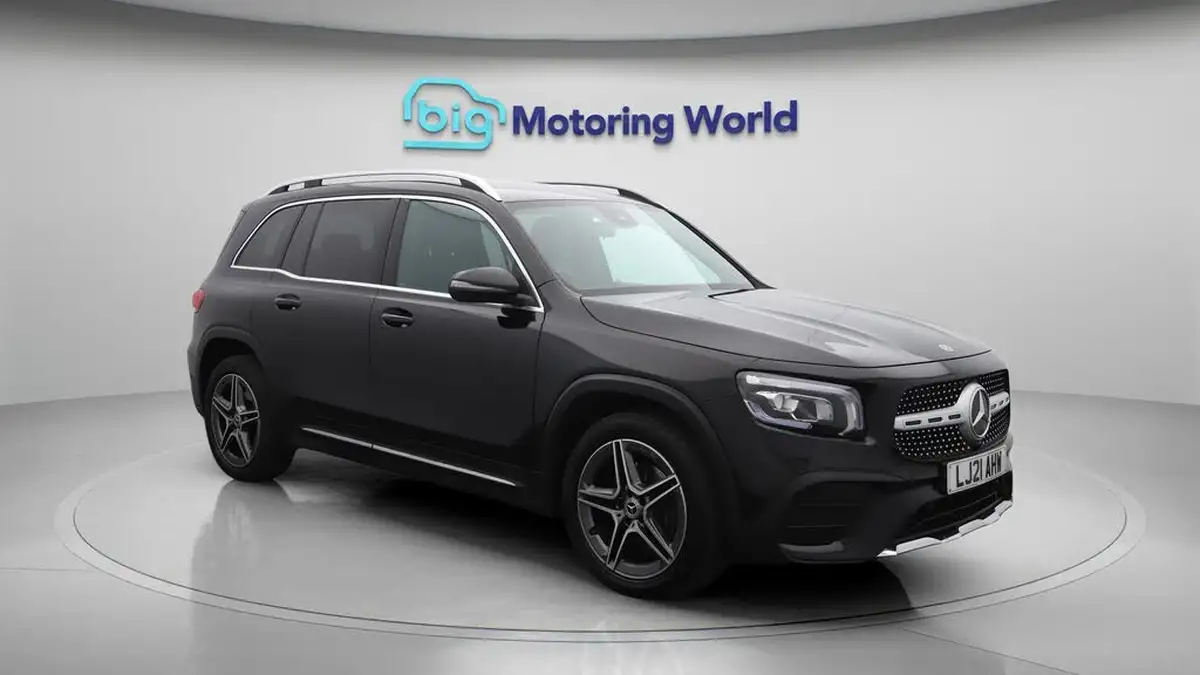 2021-mercedes-benz-glb-class-13-glb200-amg-line-8g-tronic-big-1