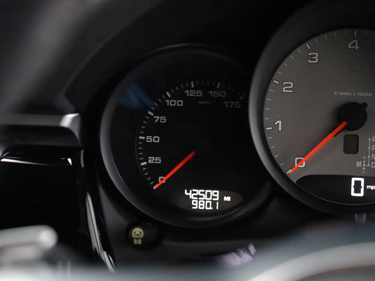 2019-porsche-macan-30-v6-s-big-26