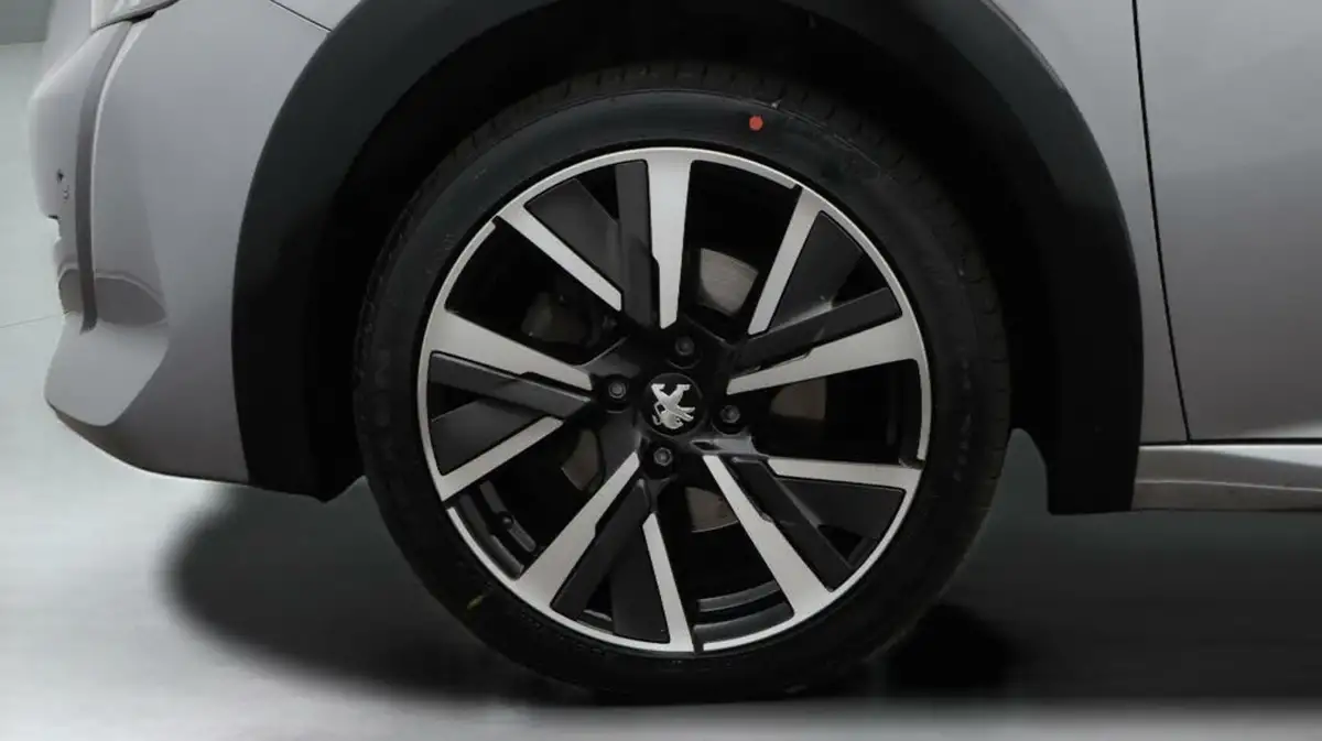 2020-peugeot-208-12-puretech-gt-line-130bhp-eat8-big-18