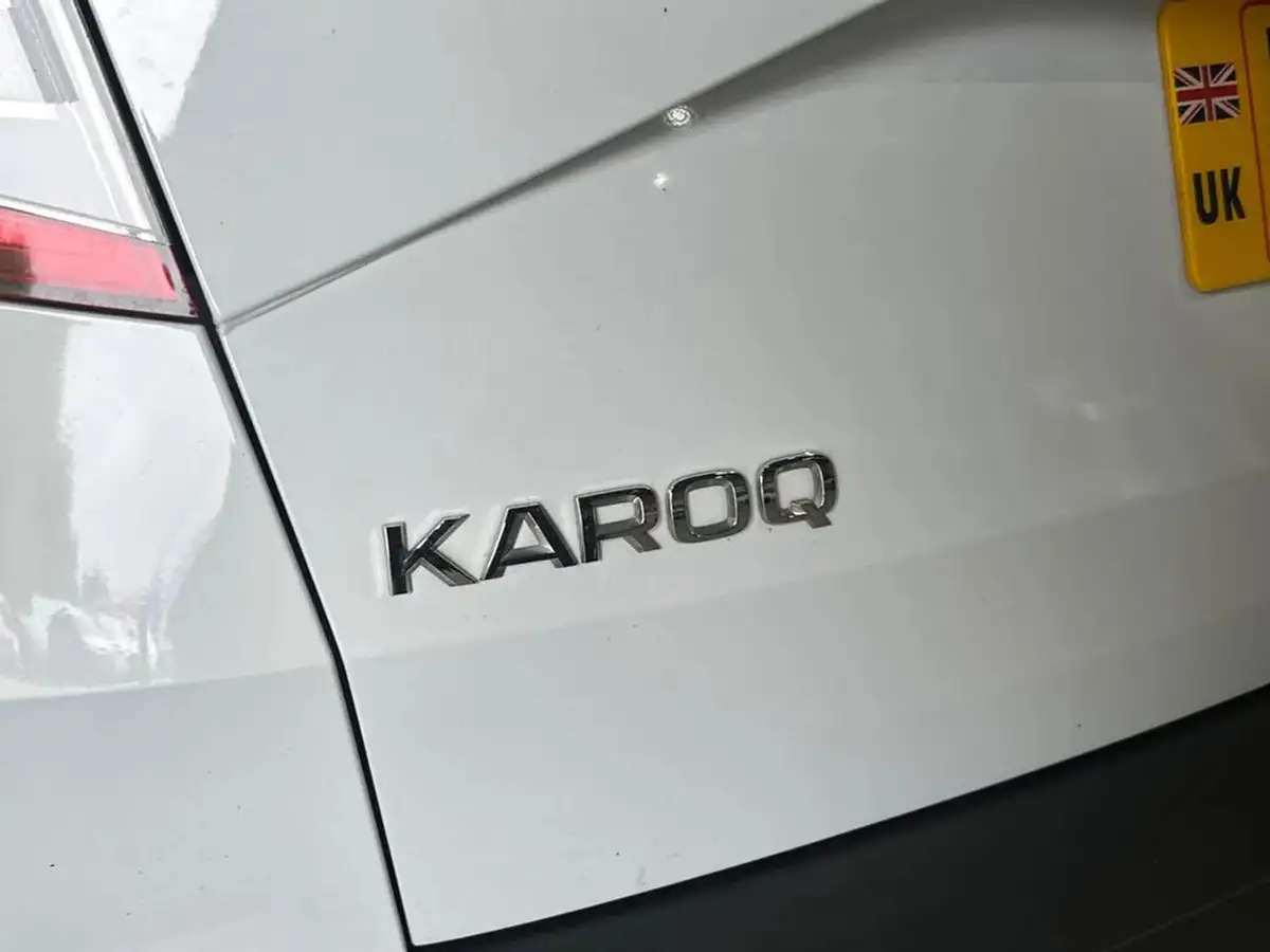 2020-skoda-karoq-15-tsi-se-l-big-26
