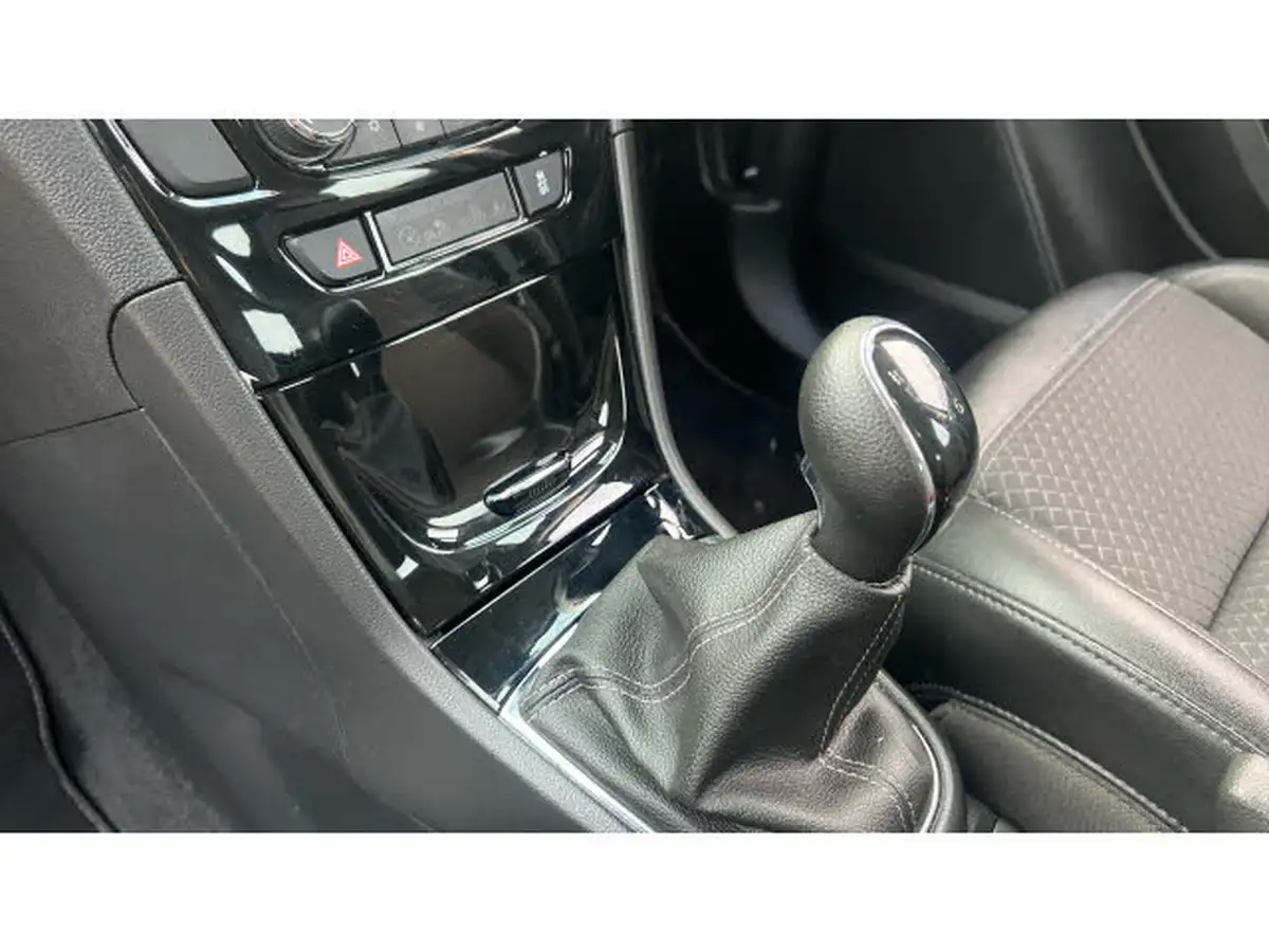 2019-vauxhall-mokka-x-16cdti-griffin-big-12