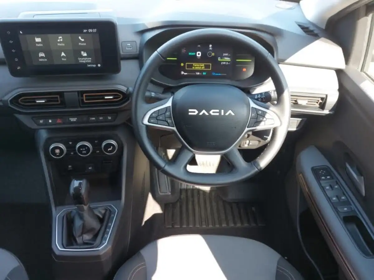 2024-dacia-jogger-16-tce-extreme-big-6