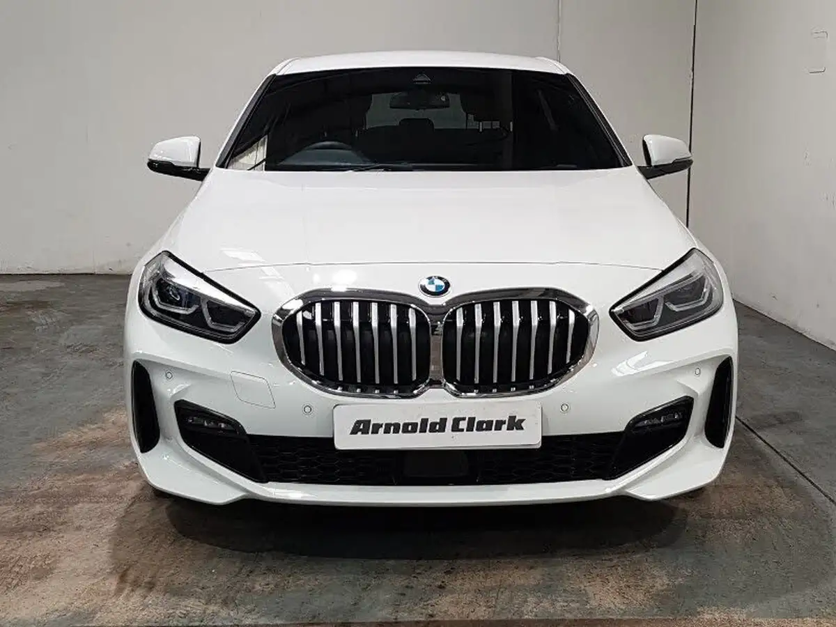 2021-bmw-1-series-15-118i-m-sport-lcp-dct-big-11