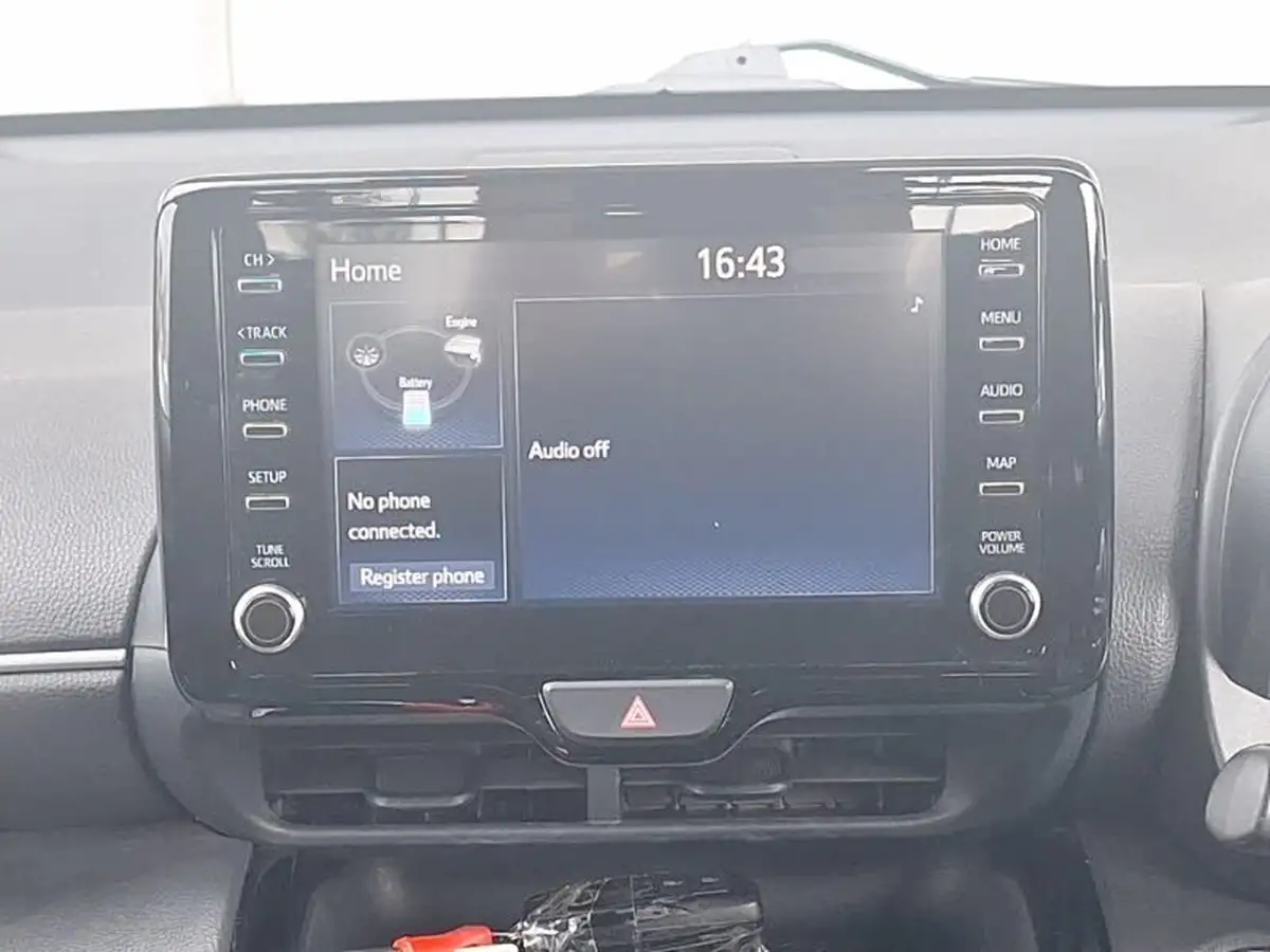 2022-toyota-yaris-15-vvt-i-design-panoramic-roof-big-9