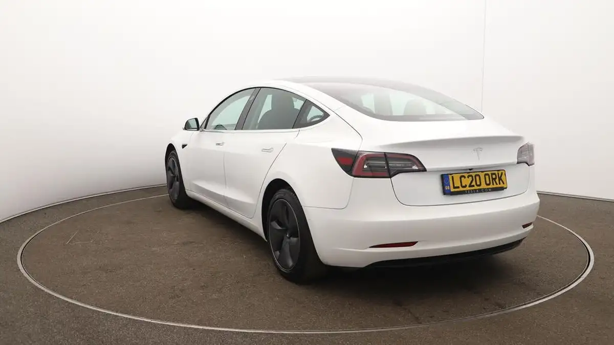 2020-tesla-model-3-e-standard-plus-big-53