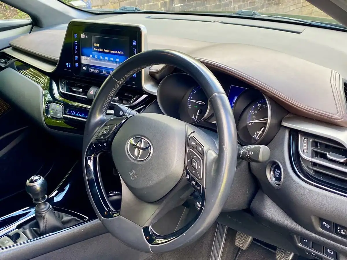 2018-toyota-c-hr-12-excel-big-14