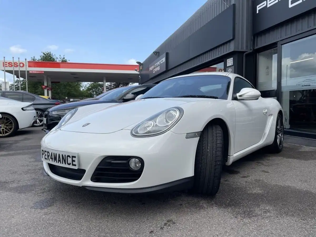 2011-porsche-cayman-29-big-7