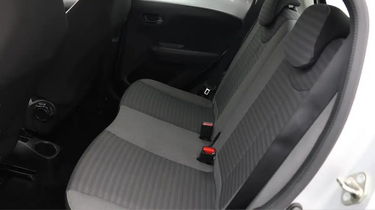 2019-toyota-aygo-10-vvt-i-x-play-big-16