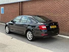 2014-skoda-octavia-16tdi-elegance-hatchback-small-4