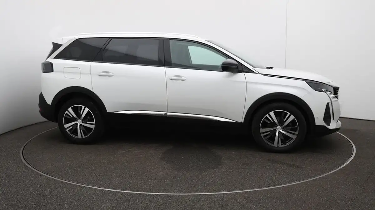 2022-peugeot-5008-suv-15-bluehdi-allure-big-49