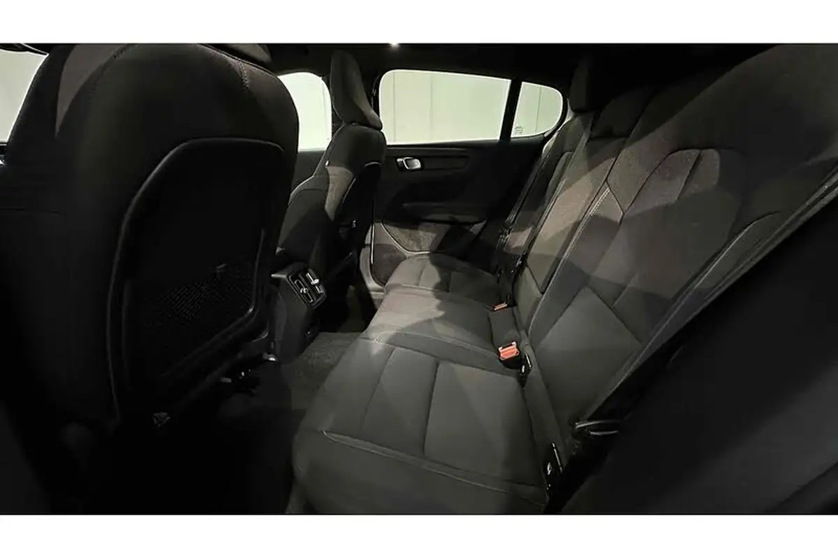 2023-volvo-c40-e-recharge-plus-228bhp-big-19