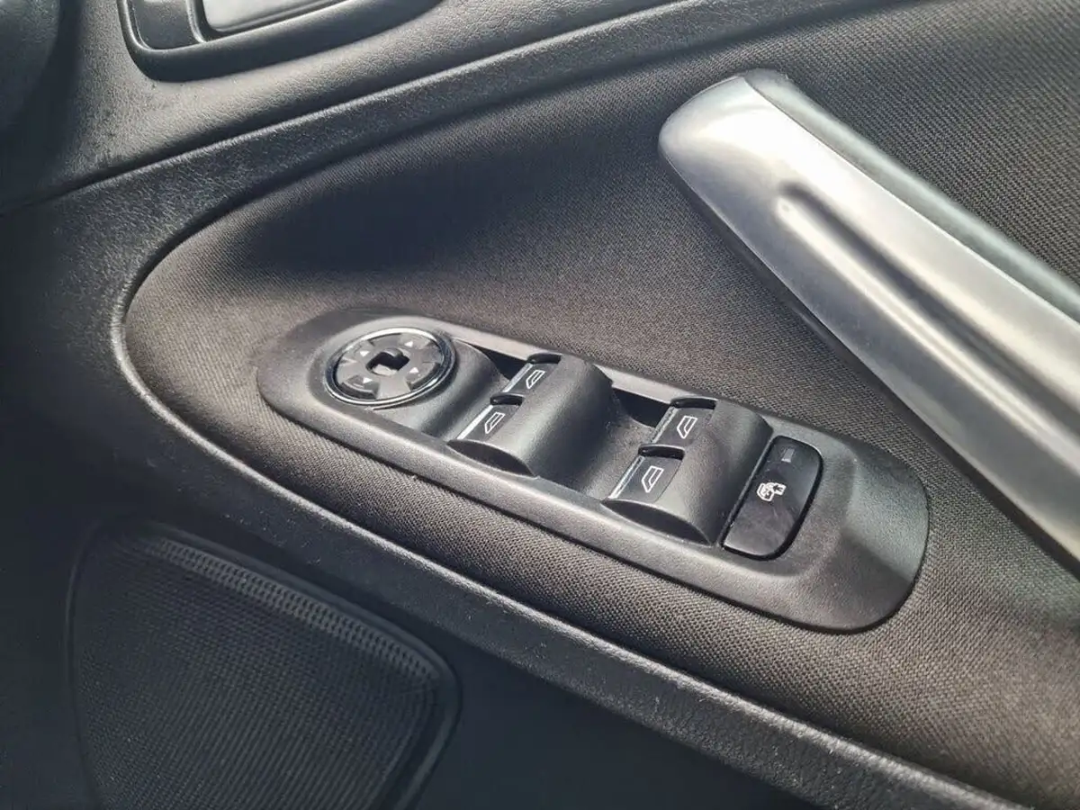 2014-ford-s-max-20td-titanium-140ps-big-19