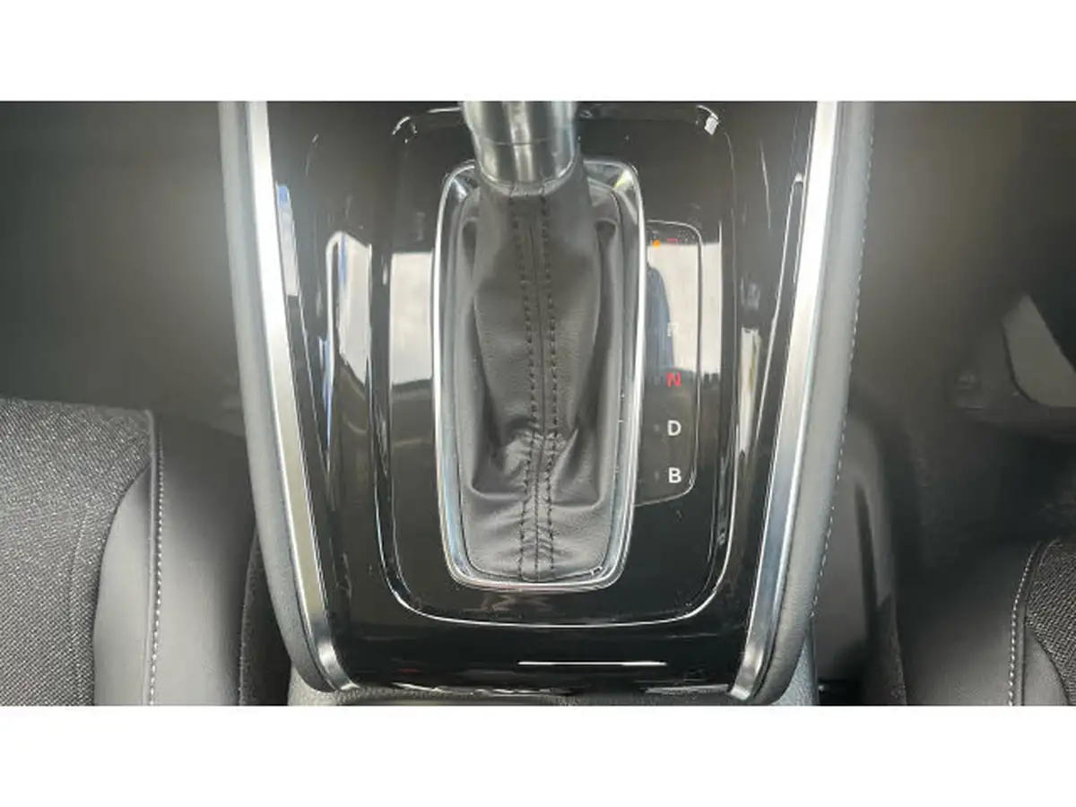 2025-honda-hr-v-15-i-mmd-advance-big-23