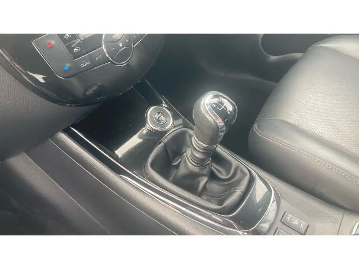 2017-nissan-pulsar-15dci-tekna-big-12