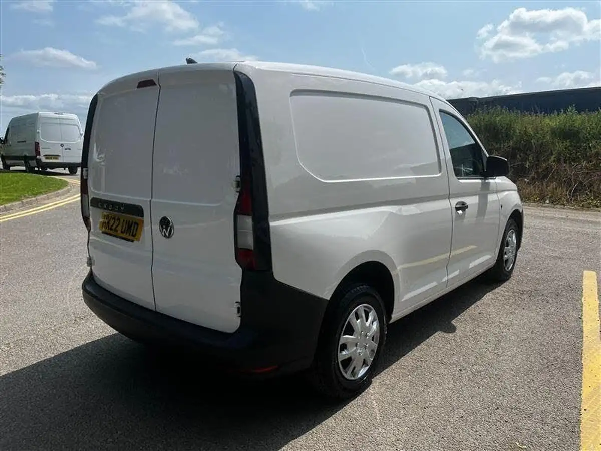 2022-volkswagen-caddy-20tdi-c20-cargo-commerce-102pseu6d-big-5