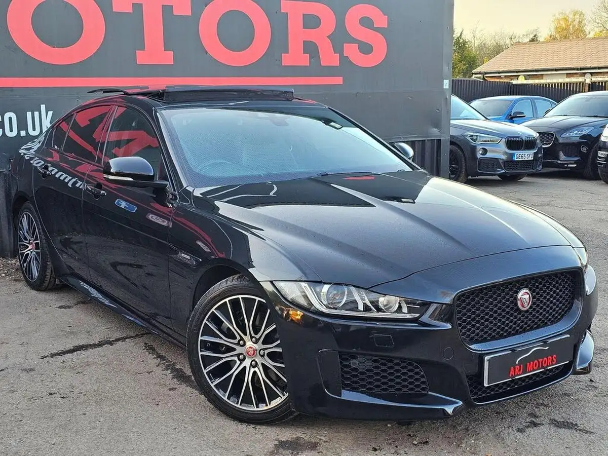 2018-jaguar-xe-20i-landmark-200ps-big-47