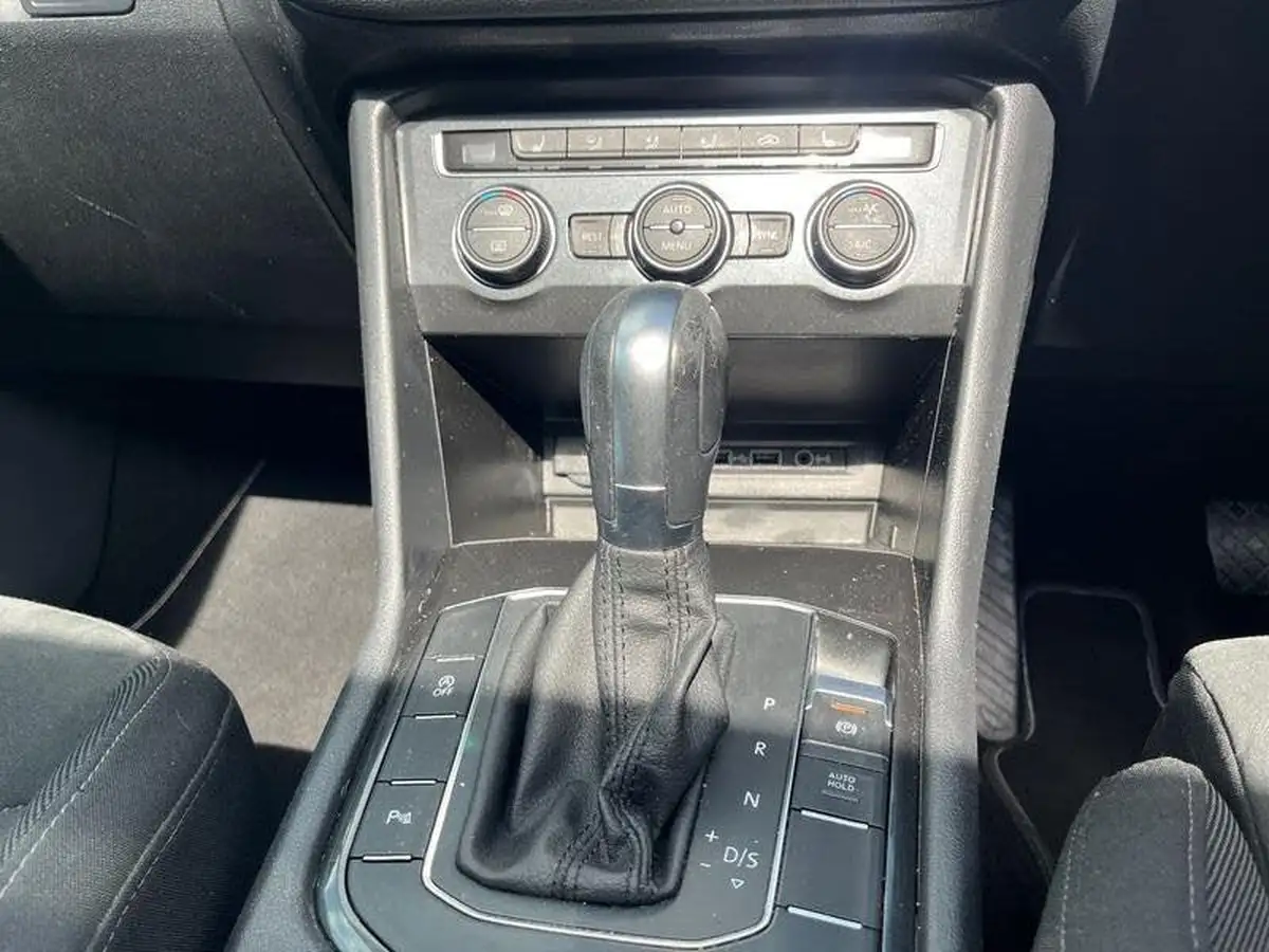 2018-volkswagen-tiguan-20tdi-sel-150ps-ss-dsg-big-10