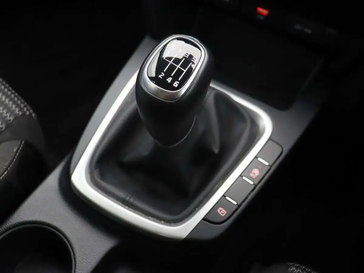 2022-kia-ceed-10-t-gdi-2-sportswagon-big-30