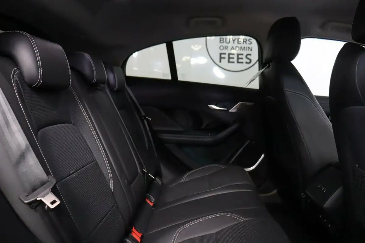 2019-jaguar-i-pace-ev400-hse-big-32