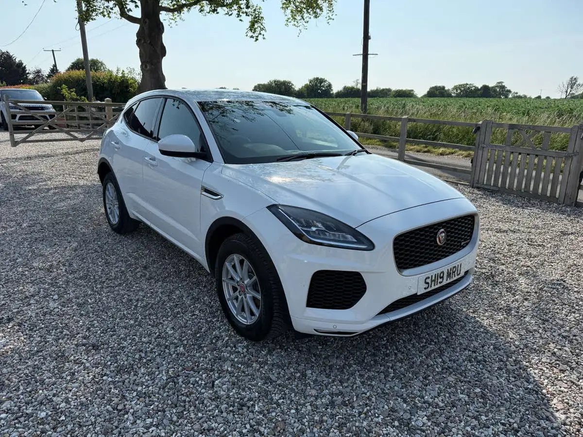 2019-jaguar-e-pace-20-i4d-r-dynamic-150ps-big-0