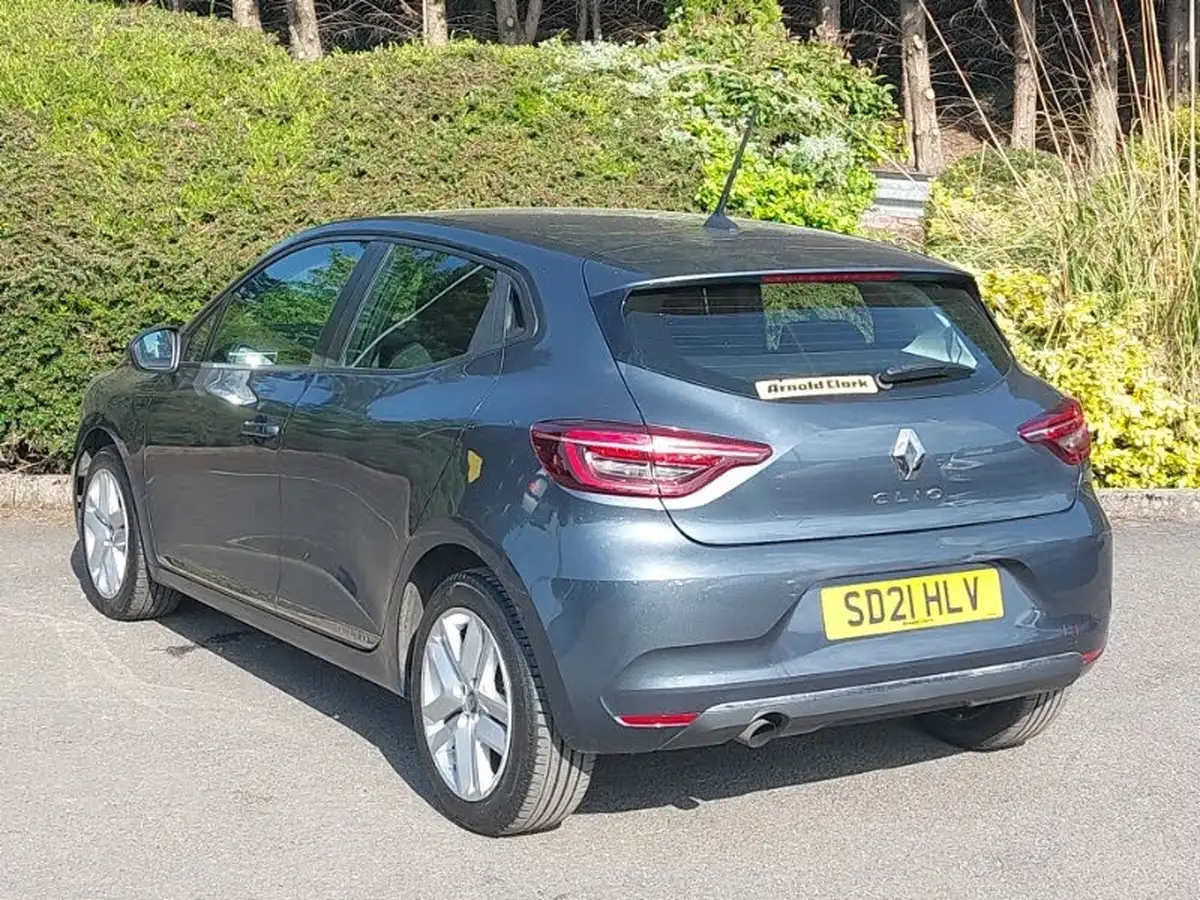 2021-renault-clio-10-sce-play-75bhp-big-1