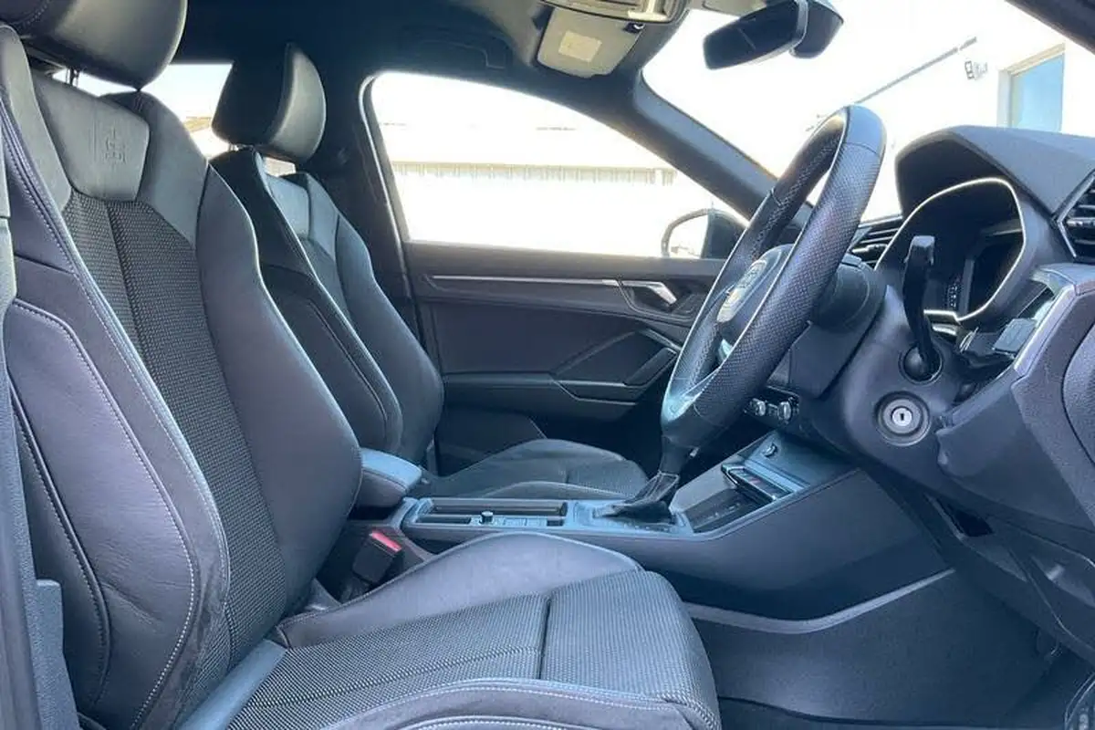 2021-audi-q3-20-35-tdi-s-line-comfort-sound-pack-station-wagon-big-16
