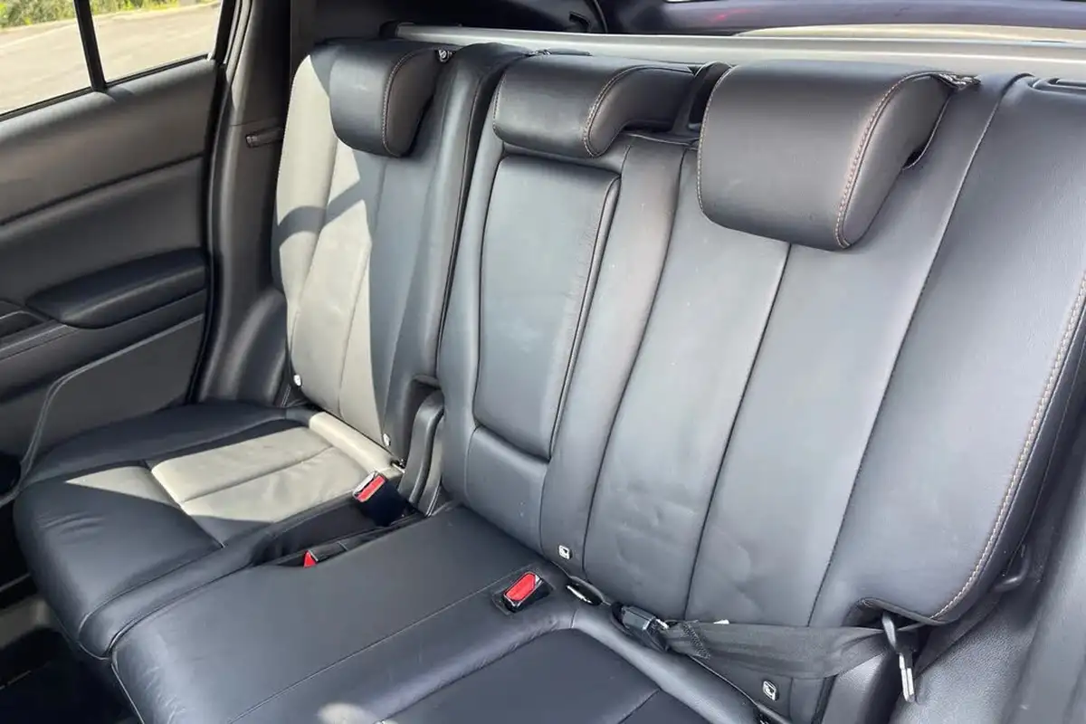 2018-mitsubishi-eclipse-cross-15-4-big-18