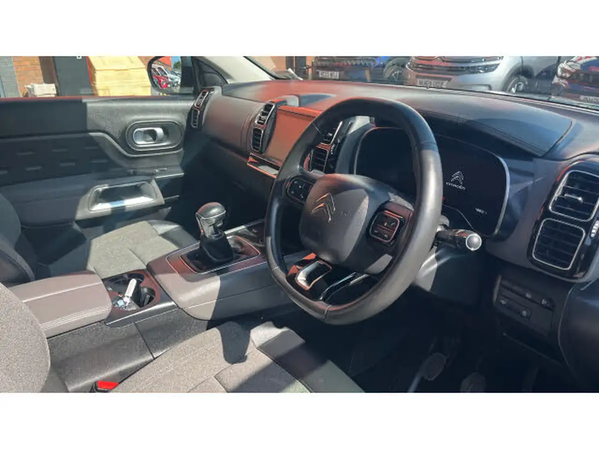 2022-citroen-c5-aircross-15bluehdi-shine-ss-big-10