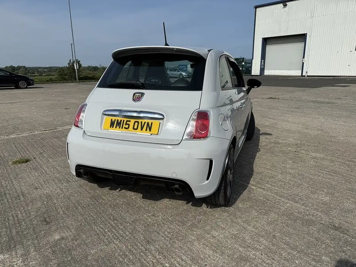 2015-abarth-500-14-big-4