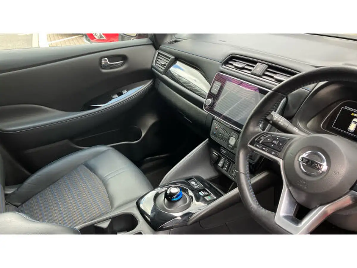 2021-nissan-leaf-e-n-connecta-big-13