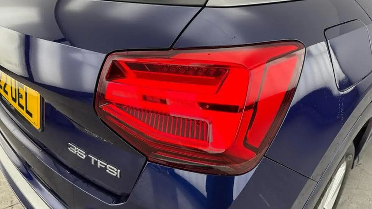 2022-audi-q2-15-35-tfsi-s-line-tronic-big-29