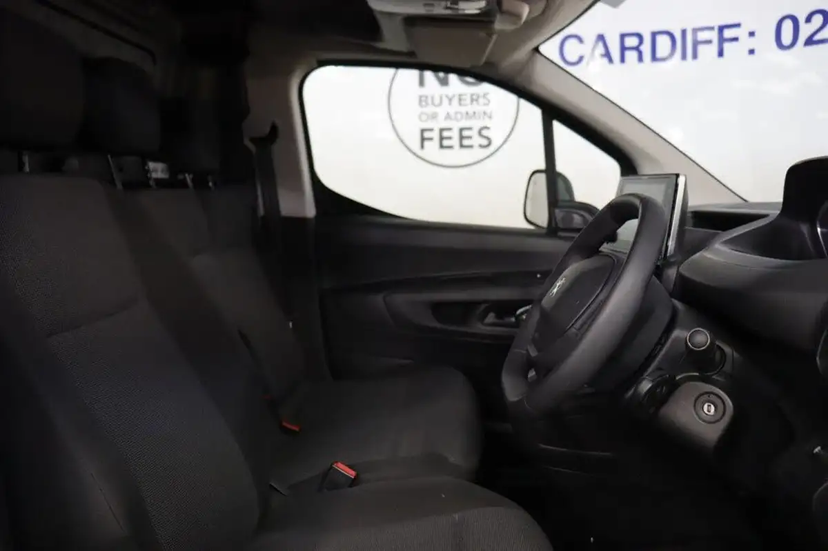 2023-peugeot-partner-15-bluehdi-1000-professional-premium-100pseu6d-big-24