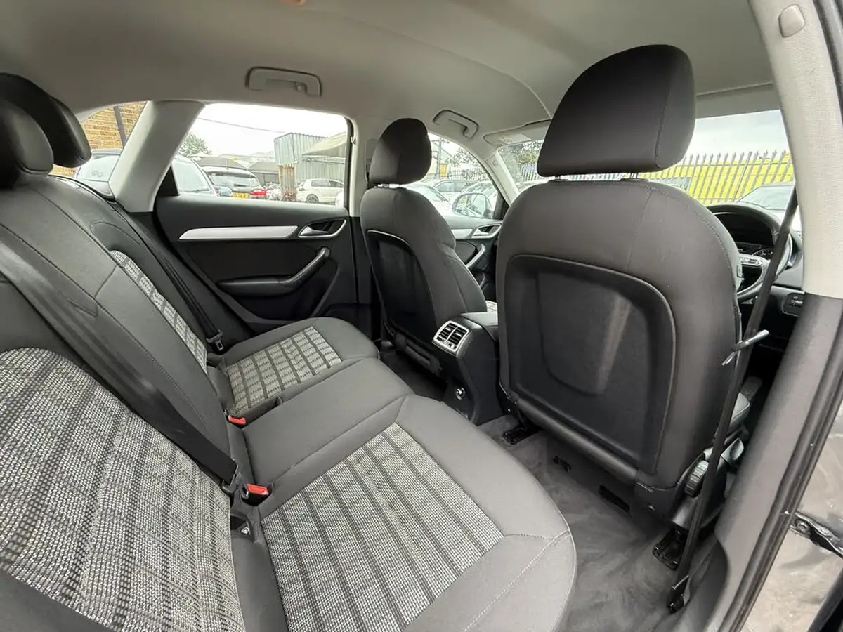 2016-audi-q3-14-tfsi-se-s-tronic-big-46