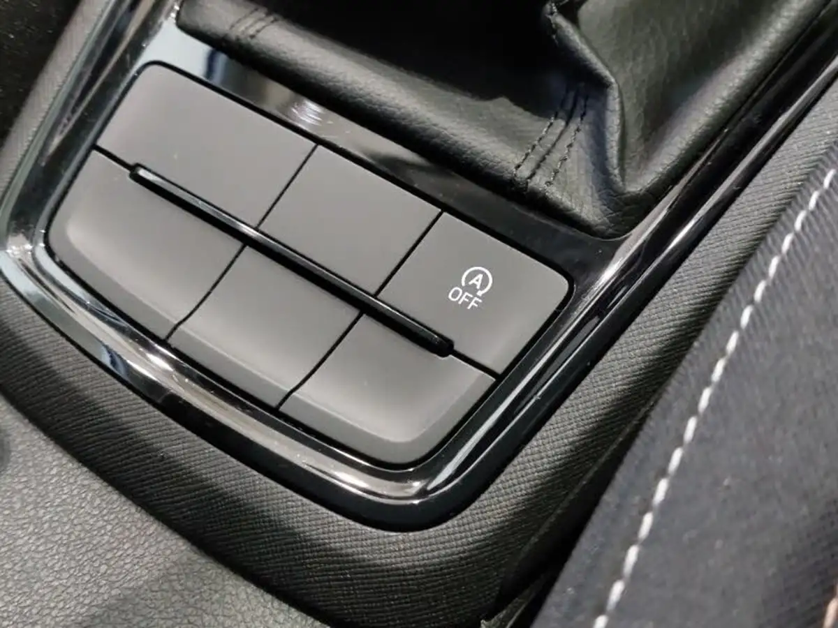 2022-skoda-kamiq-10-tsi-se-111ps-dsg-big-18