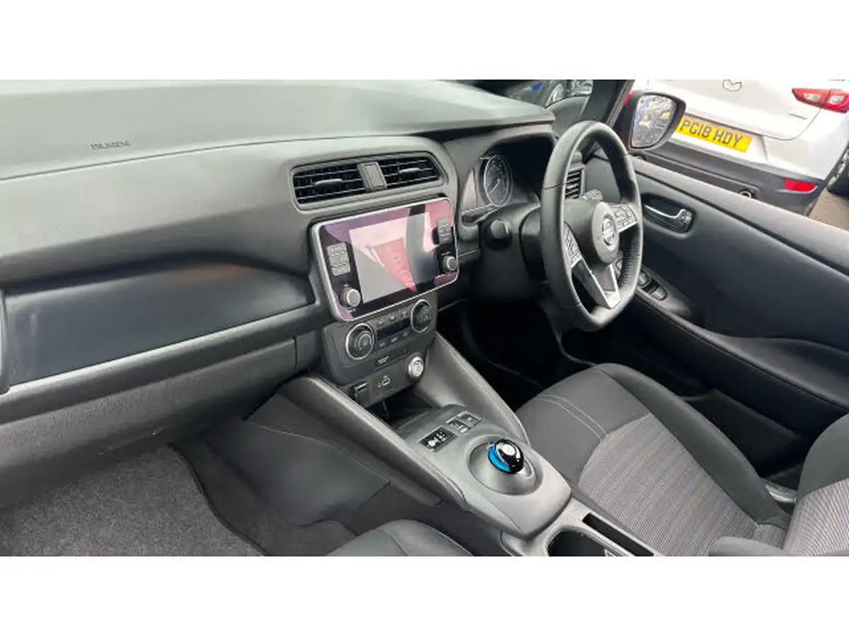 2021-nissan-leaf-e-acenta-big-8