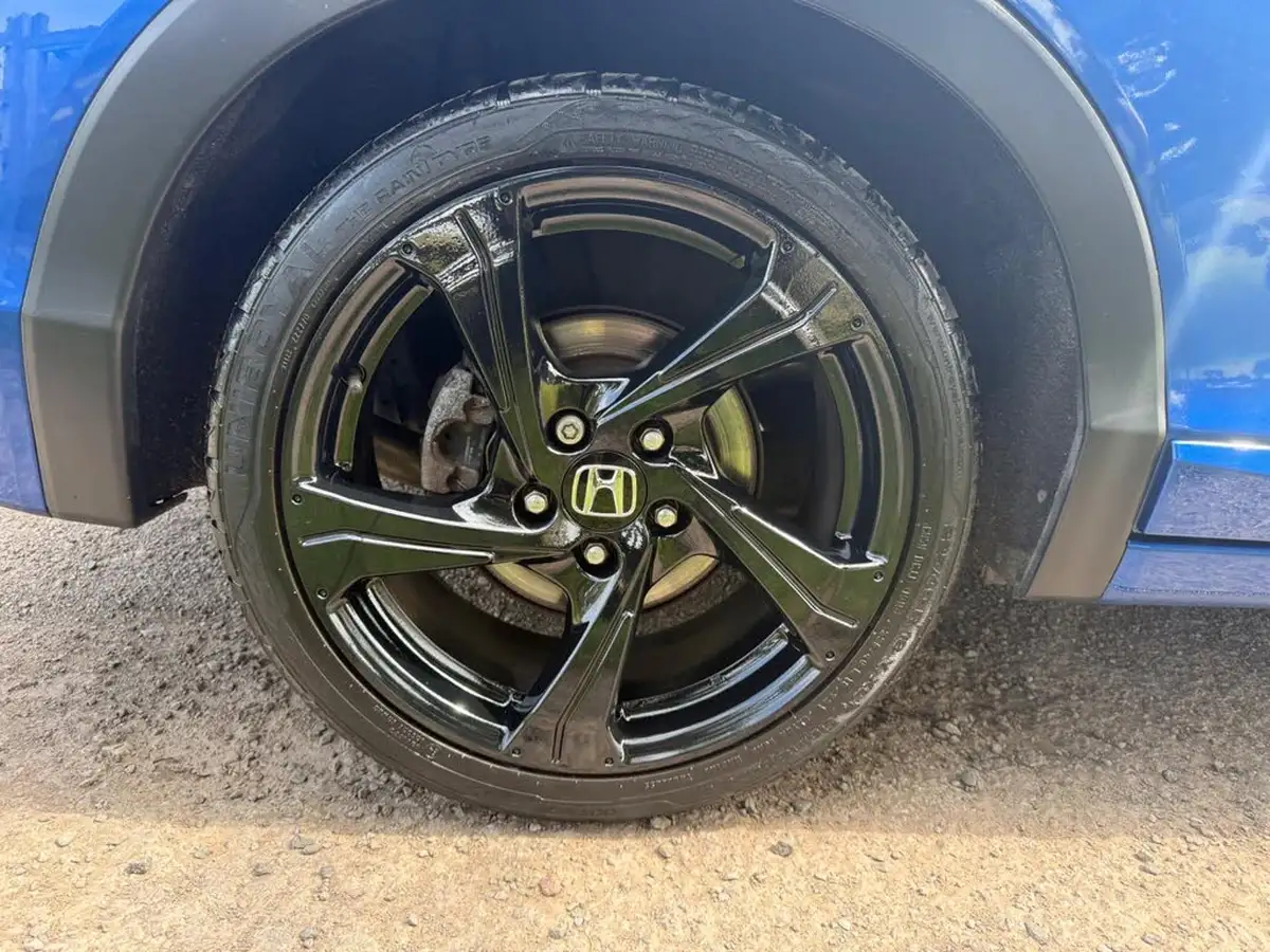 2017-honda-civic-16-i-dtec-sport-big-4