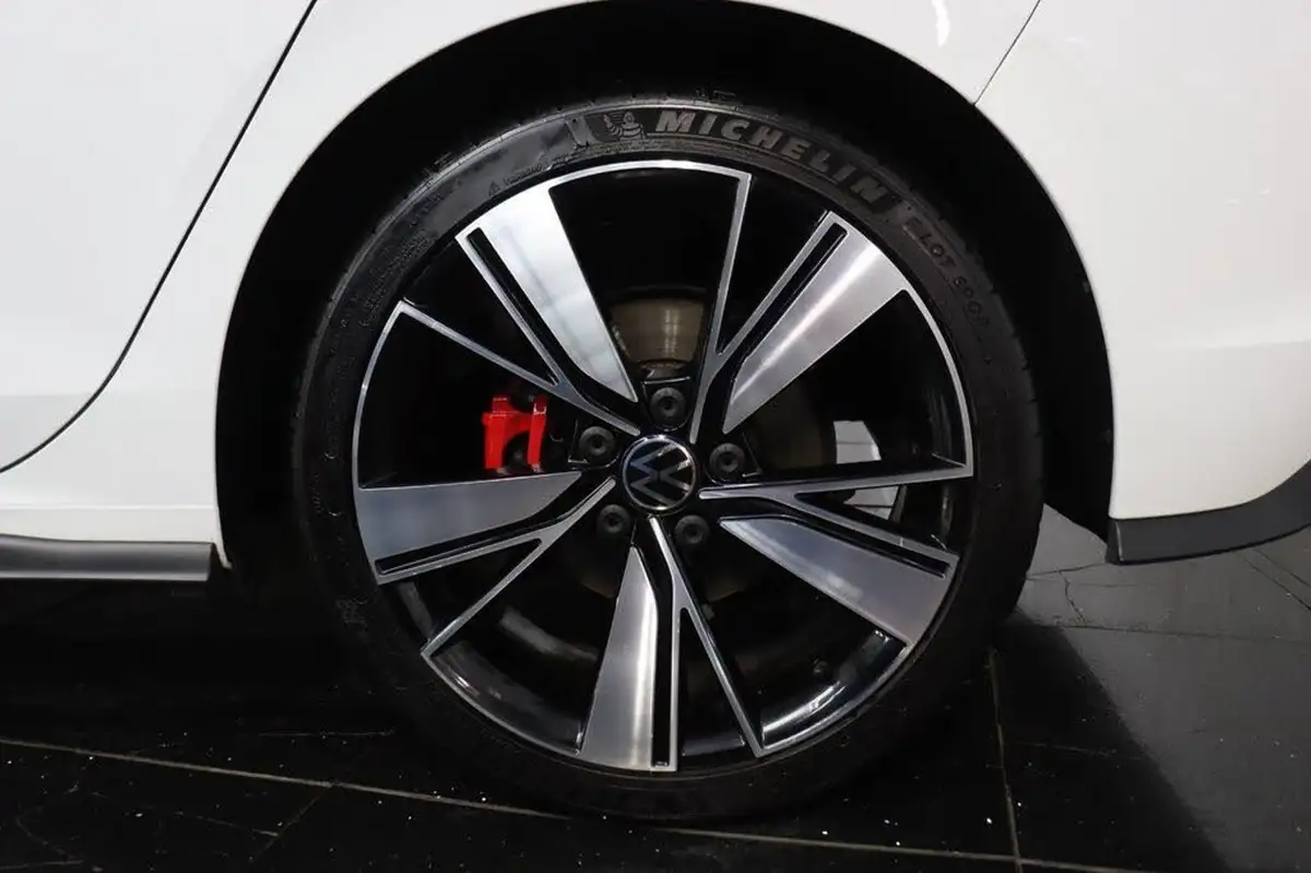 2021-volkswagen-golf-20tdi-gtd-big-41
