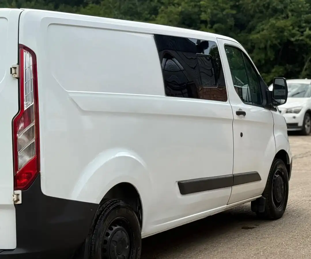 2018-ford-transit-custom-20tdci-300-l2h1-105pseu6-panel-van-big-29