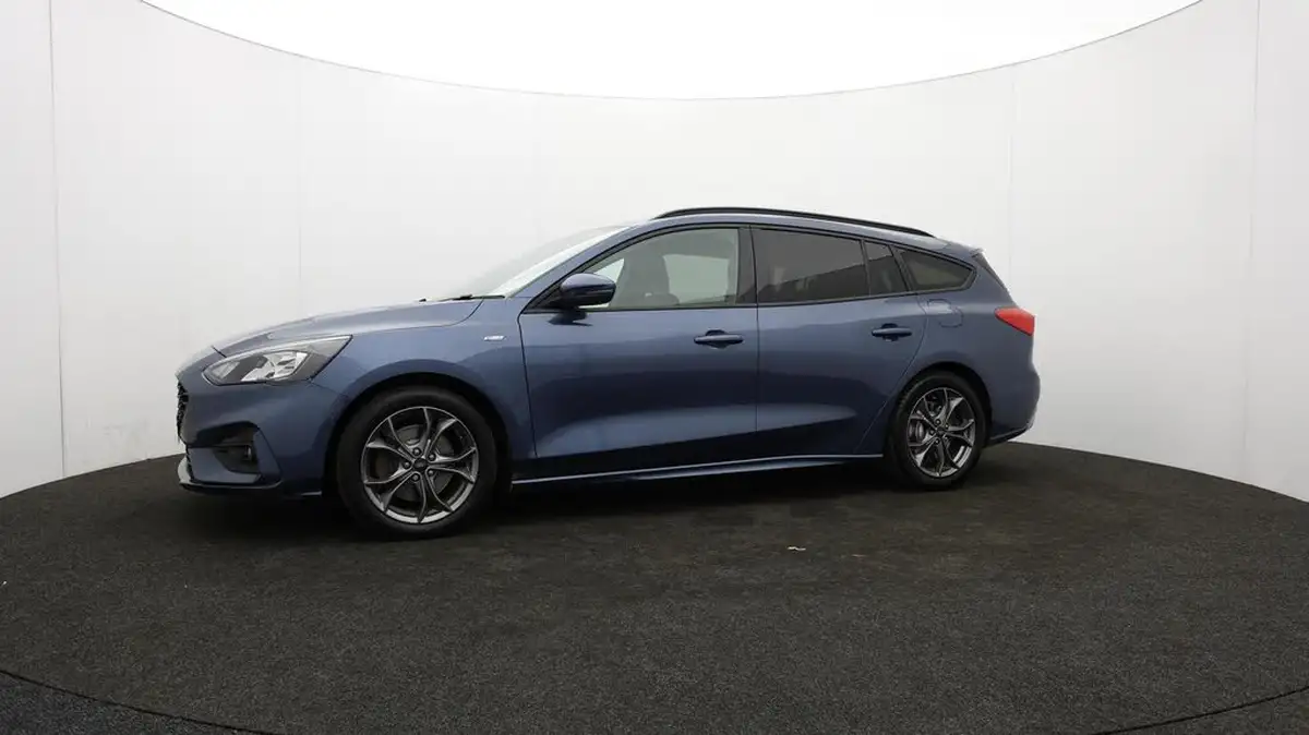 2021-ford-focus-15-st-line-estate-big-65