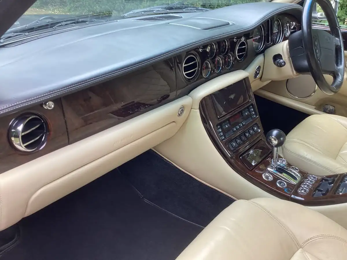2003-bentley-arnage-68-t-big-21